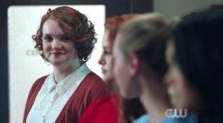 Shannon Purser - Ethel Riverdale - Barb Stranger Things