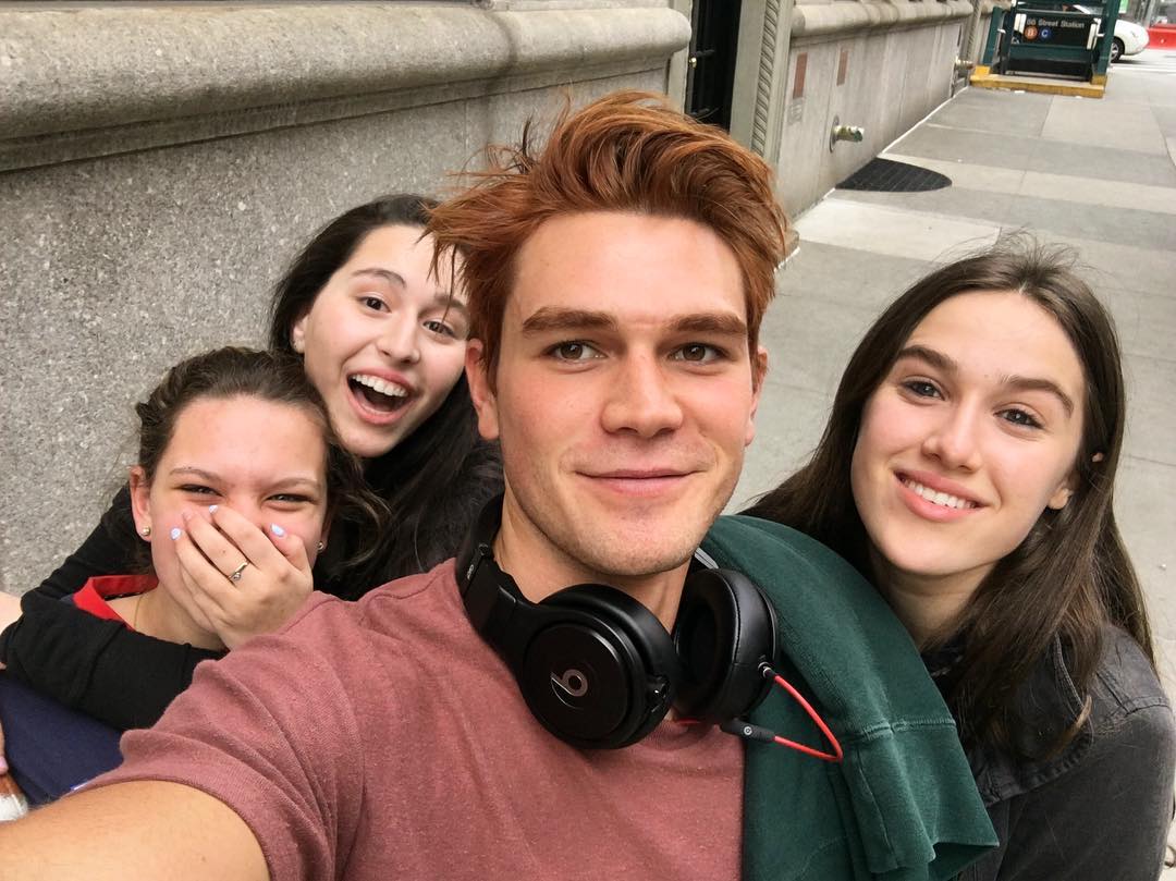 KJ Apa curiosità