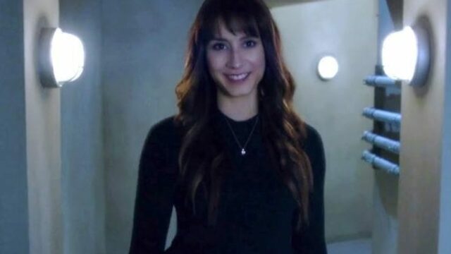 Troian Bellisario - Alex Drake - Spencer - Pretty Little Liars 7x20