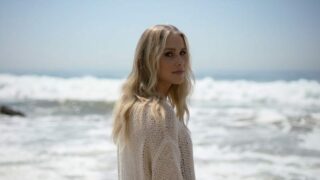 Claire Holt di The Originals protagonista di un nuovo video musicale