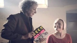 Margaret Atwood - Elisabeth Moss - The Handmaid's Tale