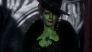 Once Upon a Time 7: un ritorno di Zelena nel quinto episodio? Once Upon a Time 7: Zelena (Rebecca Mader) tornerà in più episodi