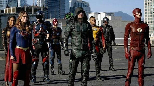 arrow legends of tomorrow crossover