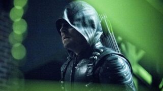Arrow 6x01 still e anticipazioni: Black Canary vs Black Siren (FOTO) arrow 6 trailer