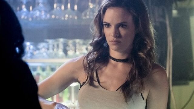 the flash 4x01 promo anticipazioni still caitlin snow foto