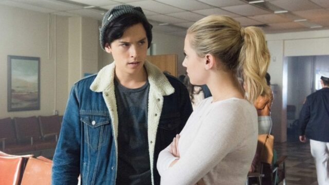 Riverdale 2x01 streaming ! anticipazioni 2x02: cosâÃ¨ successo a Fred?