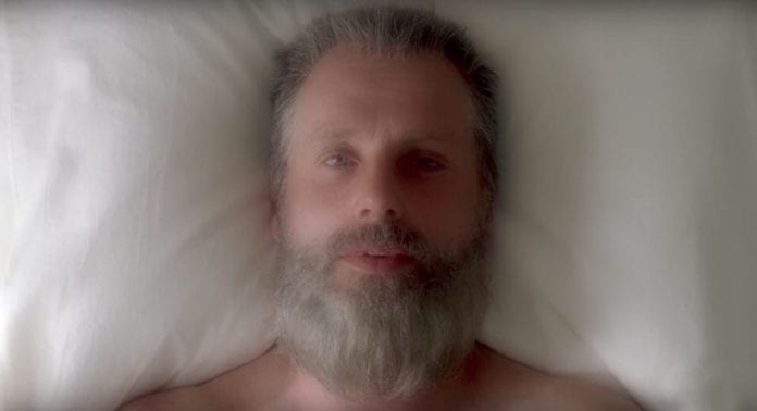 The Walking Dead 8 anticipazioni: a metà stagione scopriremo la verità su Rick anziano