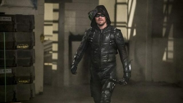 Arrow 6x08: anticipazioni e foto Crisis on Earth-X, crossover parte 2 arrow 6x09 anticipazioni