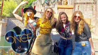 Once Upon A Time: Rose Reynolds e Emma Booth a Disneyland