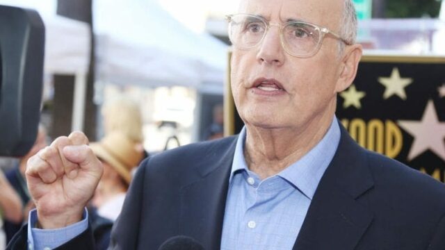 Jeffrey Tambor lascia Transparent 5 stagione: addio a Maura Pfefferman