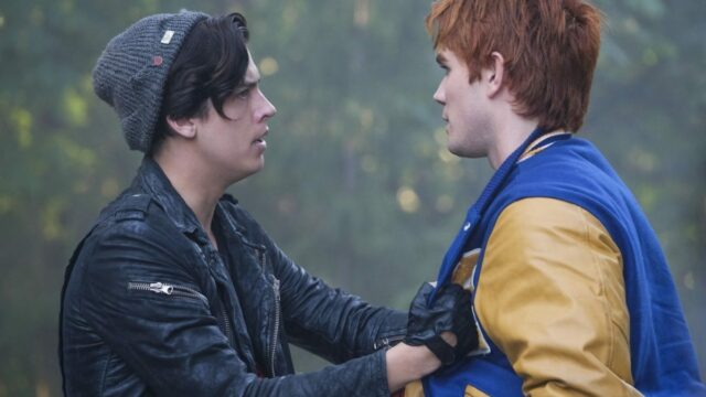 Riverdale 2x06 Archie e Jughead l'uno contro l'altro FOTO e anticipazioni