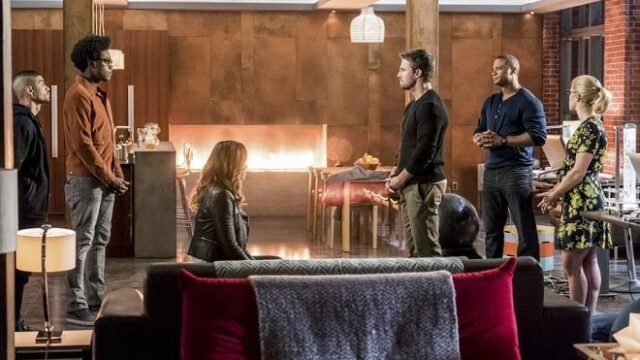 Arrow 6x10 Cayden James leader dei cattivi: le foto dell'episodio