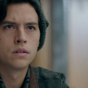 Jughead di Riverdale è il vero Black Hood? La teoria che lo proverebbe