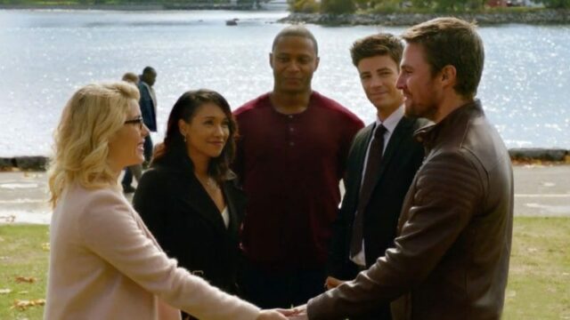 I momenti piÃ¹ romantici di Arrow, Flash, Legends of Tomorrow e Supergirl