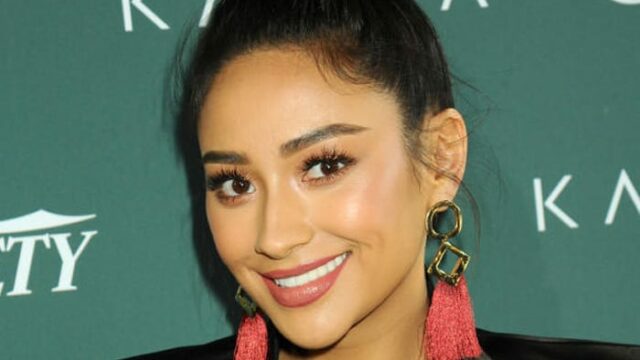 compleanno shay mitchell