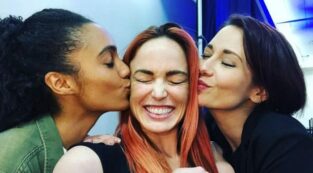 Caity Lotz body shaming: l'attrice risponde ai suoi haters sui social