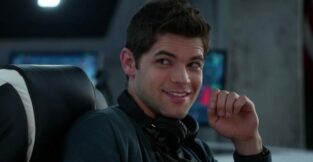 Supergirl 4 Winn non più regular: Jeremy Jordan ne spiega il motivo