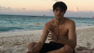 Noah Centineo età altezza fidanzata Instagram curiosità su Peter Kavinsky