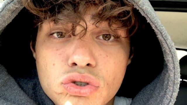 Noah Centineo Sierra Burgess