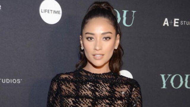 shay mitchell ufficio