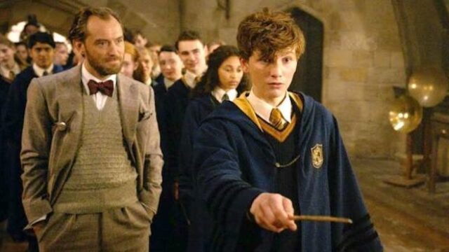 Animali Fantastici 2 riferimenti Harry Potter: ecco tutte gli easter eggs del film, dall'apparizione di Nicolas Flamel, ai Thestrals, Nagini e altro ancora!