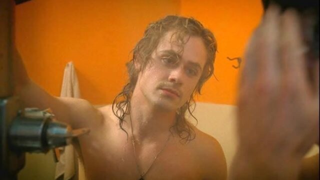 Stranger Things Dacre Montgomery oggi compie gli anni! Ecco a voi alcuni dei momenti migliori e peggiori del suo personaggio Billy Hargrove!