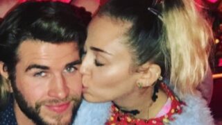 Miley Cyrus e Liam Hemsworth si sono sposati, ecco le foto di come hanno celebrato il loro matrimonio in compagnia delle proprie famiglie