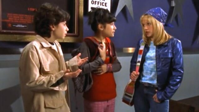 Lizzie McGuire: i migliori outfit del personaggio interpretato dalla famosa Hilary Duff nell'iconica serie TV della Disney