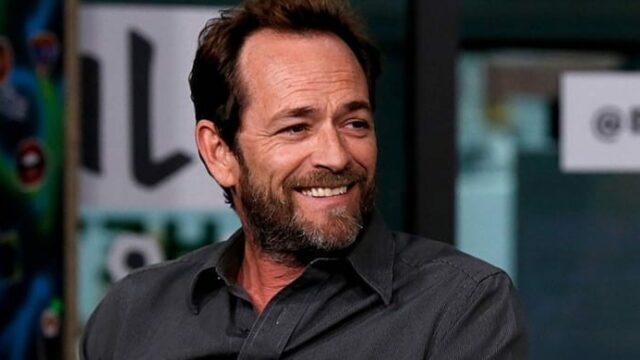 Luke Perry si riconferma un eroe nella dolcissima storia raccontata da Colin Hanks: ecco il messaggio le sue parole dopo la morte dell'attore