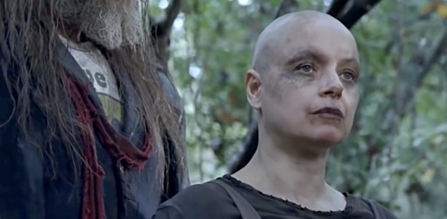 Risultati immagini per ALPHA E BETA THE WALKING DEAD 9X16