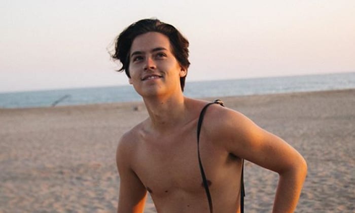 Cole sprouse ha un secondo account instagram - ecco perché