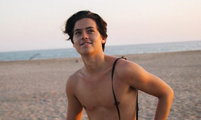 Cole Sprouse ha un secondo account Instagram - ecco perché