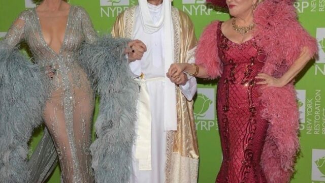 Catherine Zeta Jones Michael Douglas Bette Midler Halloween 2019 costumi celebrities
