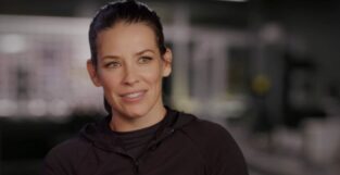 evangeline lilly contro autoisolamento coronavirus