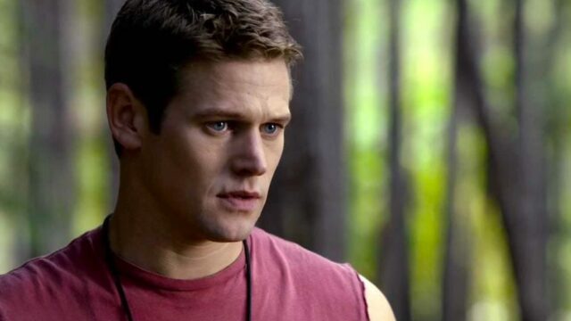 Zach Roerig The Vampire Diaries-min