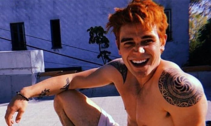 compleanno kj apa