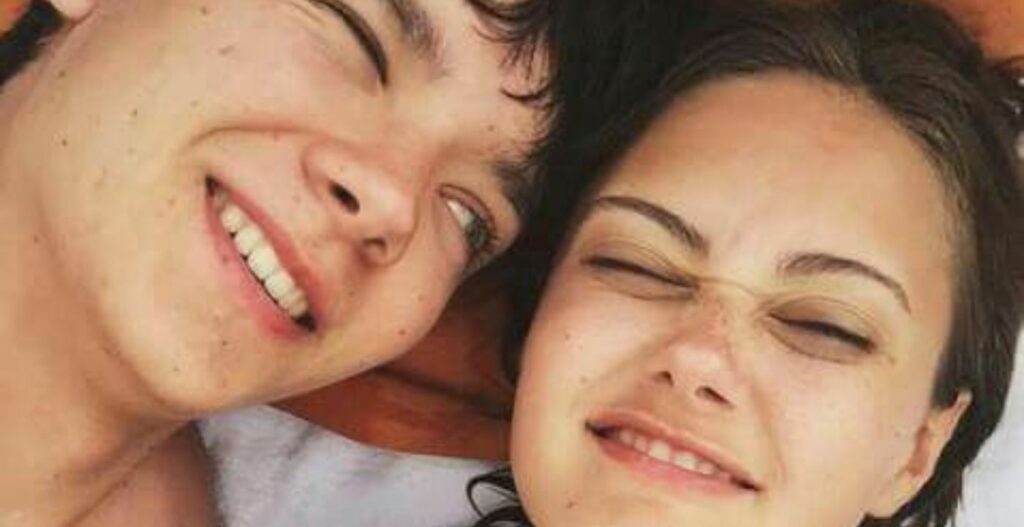 Asa Butterfield Ella Purnell