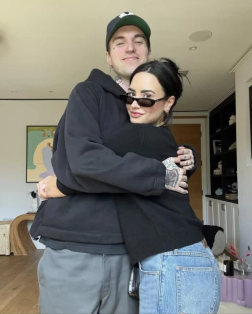 Demi Lovato e Jordan Lutes Instagram
