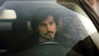Io sono Farah anticipazioni 4 agosto Vera fa seguire Kaan