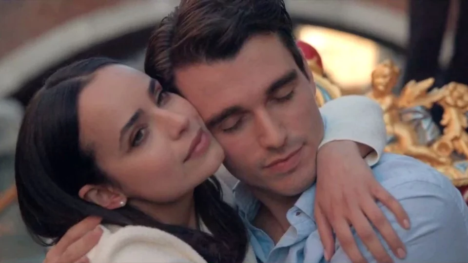 Perché il finale de Il mio anno a Oxford è diverso dal libro