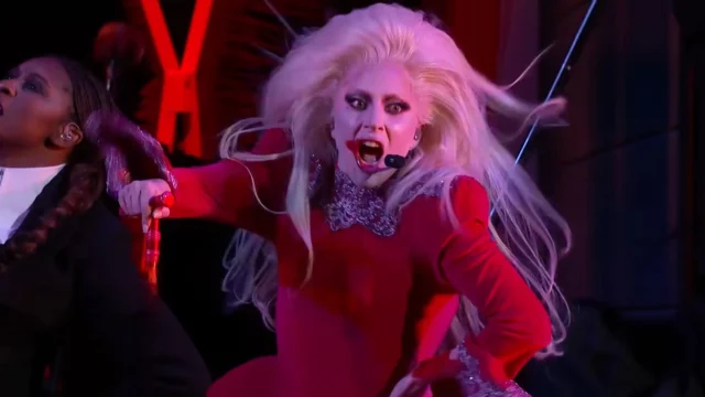 Mercoledì 2 parte 2 prima immagine Lady Gaga Rosaline Rotwood